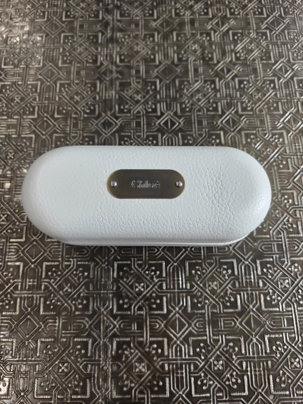 Chloé Luxurious Leather Clamhell Glasses Case With Antiqued Gold Accents